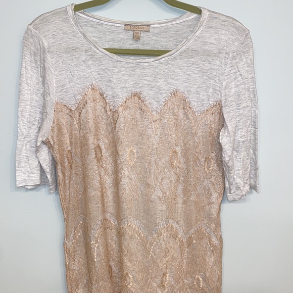 Anthropologie Bordeaux soft grey t-shirt with gold lace overlay, size M - Picture 4 of 5